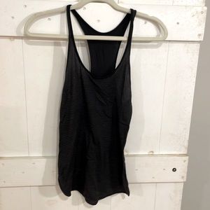 Lululemon tank top size 4